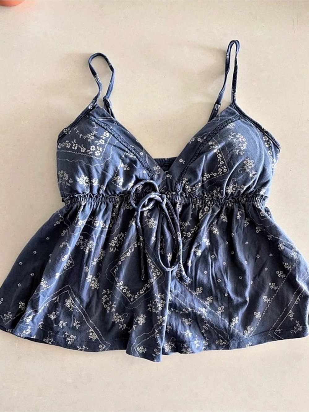 SO Floral Tie-Front Top in Blue Size Small Like New